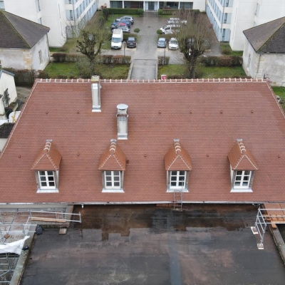 Rénovation de charpente et toiture – Bâtiment ancien sous contraintes patrimoniales